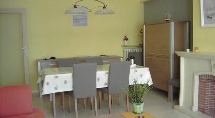 Apartment Hertstraat Ostend